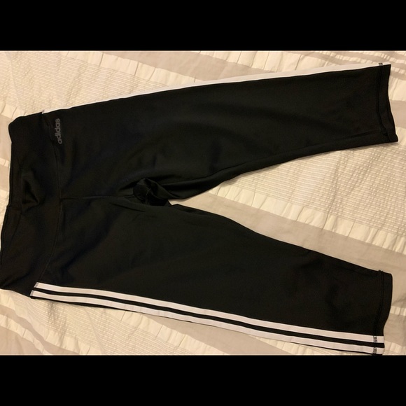 Adidas Designed 2 Move 3 Stripe 3/4 leggings - Picture 3 of 3